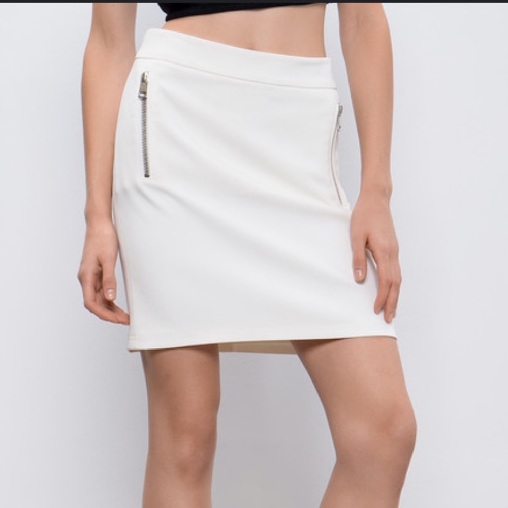 Gucci Tight Off White Zipper Miniskirt Size 42 - Picture 2 of 16